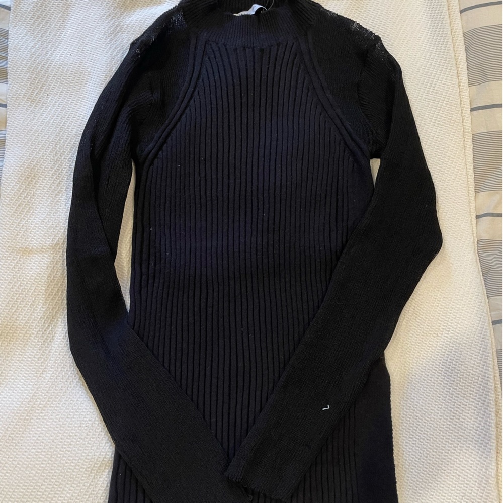 ZARA Black Long-Sleeved Mock Neck Sweater